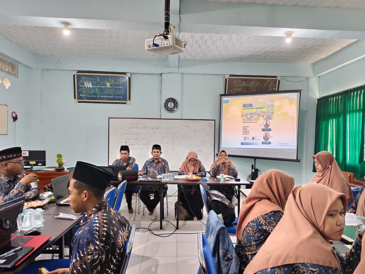 Berita Gambar